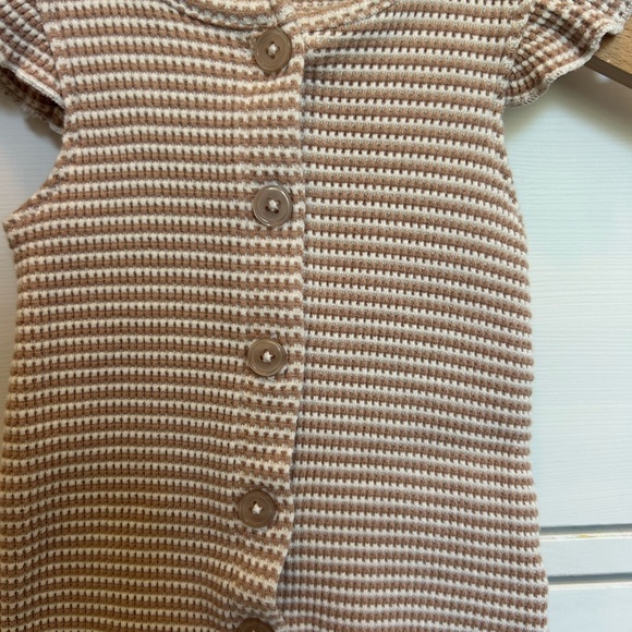 Snug romper size 3/6 months - Picture 2 of 4